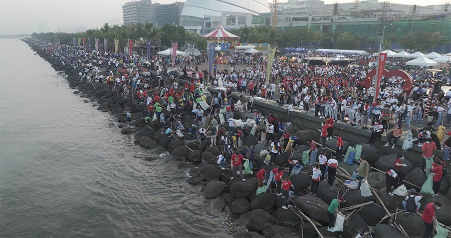 SM Supermalls has participated in the International Coastal Clean Up since 2015, becoming an avenue for volunteers to work together towards a cleaner, greener future.