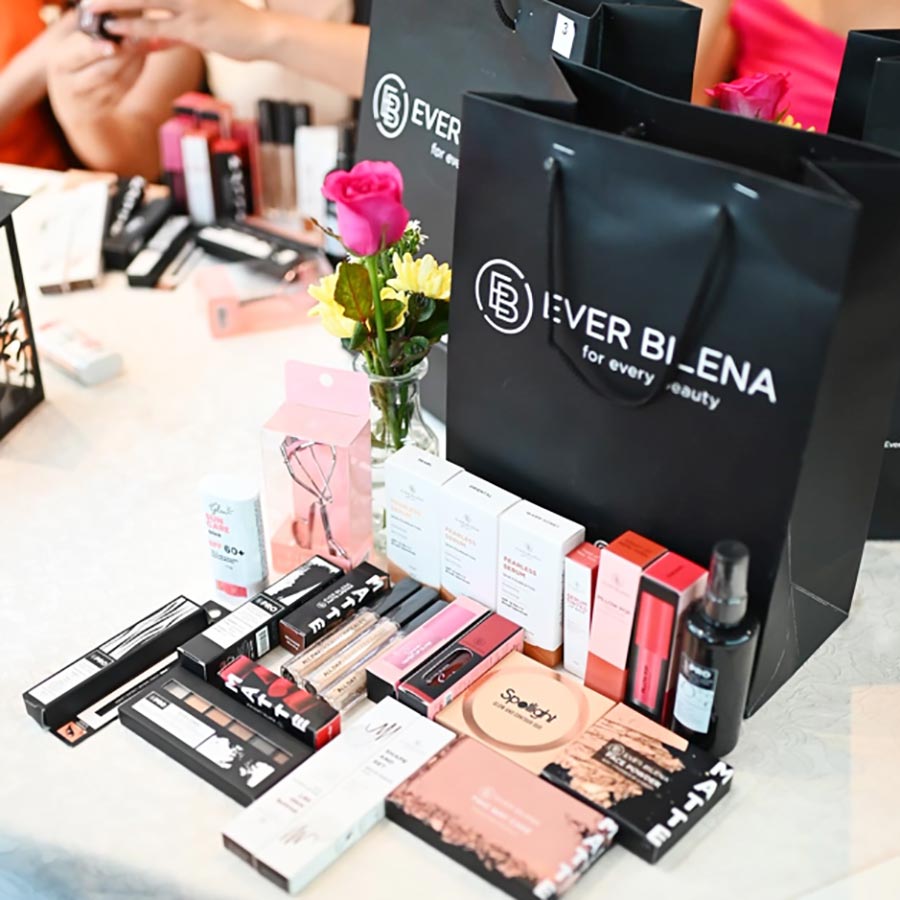 Ever Bilena holds beauty workshop
