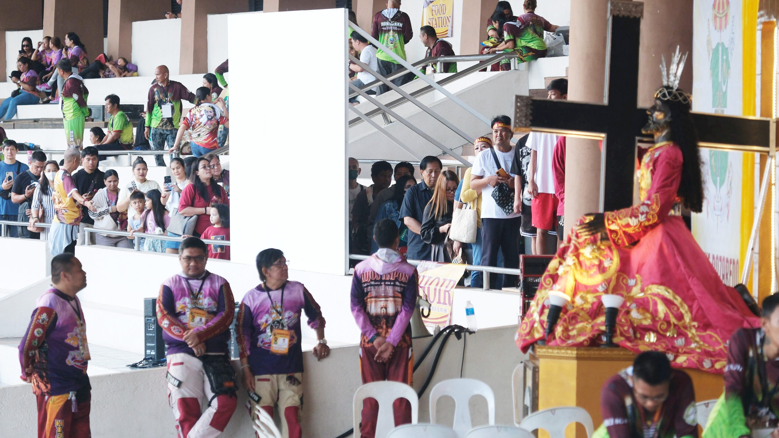 ‘Pahalik’. Black Nazarene devotees troop to the Quirino Grandstand for the ‘Pahalik’ or the traditional kissing of the venerated image ahead of the Traslacion tomorrow, Thursday.