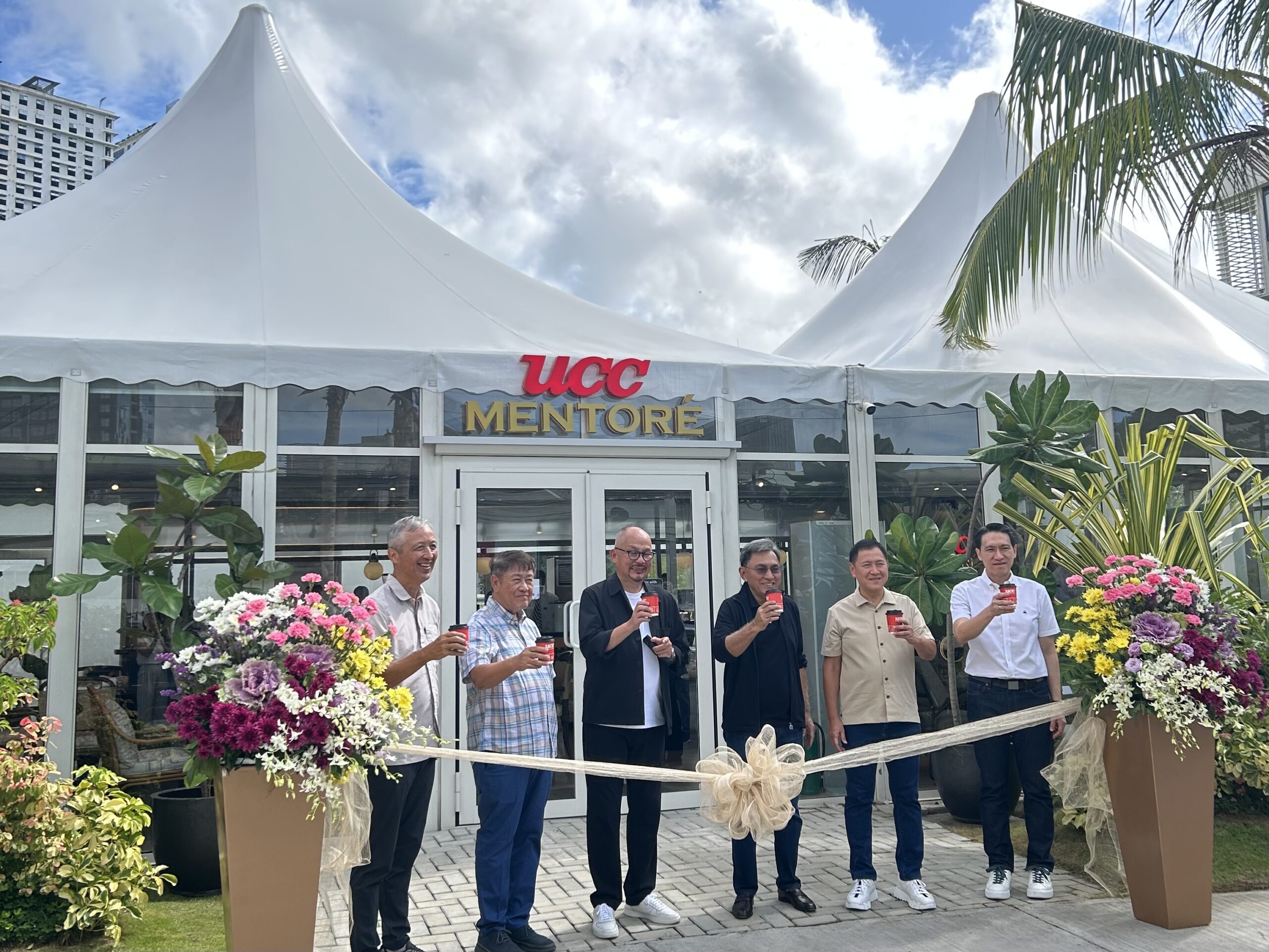 (L-R): Atty. Severino P. Sumulong, UCC Legal Counsel; Mr. Dennis Wong, IPI Board Director; Mr. Hubert Young, UCC CEO; Mr. Nestor J. Padilla, Rockwell Land Chairman & CEO; Mr. David Wong, IPI Board Director; and Mr. Davy T. Tan, Rockwell Land Senior Vice President