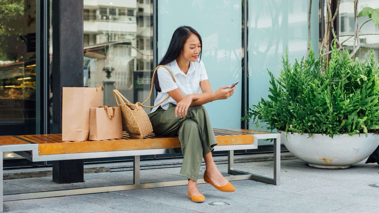 Visa’s commitment to innovation ensures that Gen Z can transact confidently and securely. (visa.com.ph)