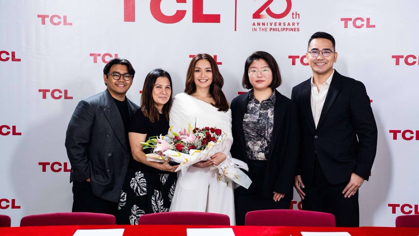 Kali Vidanes, Lulu Romero, Kathryn Bernardo, Shae Xiaoling Yu and Joseph Cernitchez